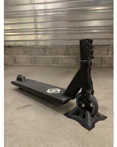 Deck Integrated STRIKER Gravis L Negro - Usado