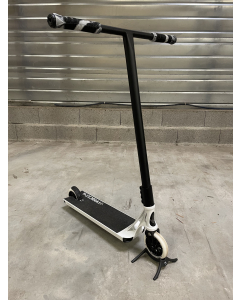 Trottinette Freestyle BLUNT Prodigy X Street White - OCCASION